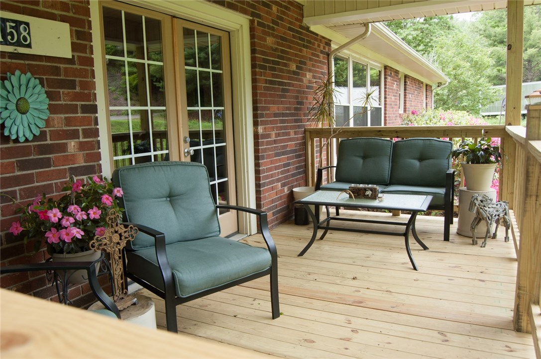 158 Colt Creek Road Lansing, NC 28643 - Photo 2 of 22