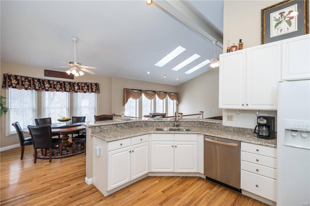 1505 Dietrich Ridge Drive Ballwin, MO 63021 - Photo 11 of 49 Gallery Image 11