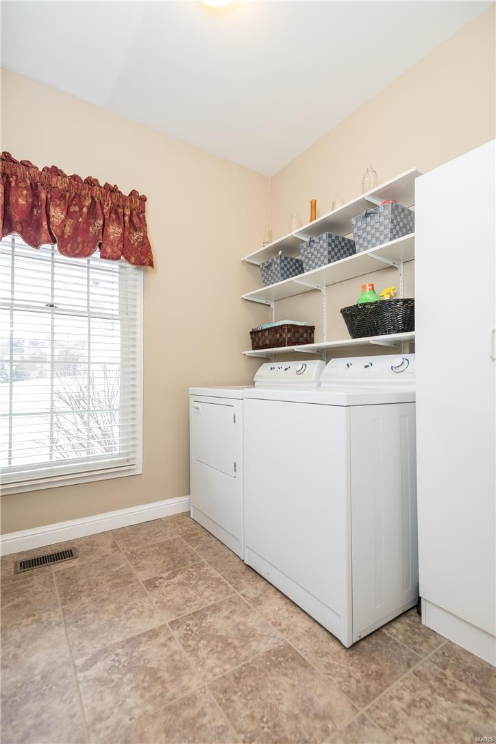 1505 Dietrich Ridge Drive Ballwin, MO 63021 - Photo 20 of 49 Gallery Image 20