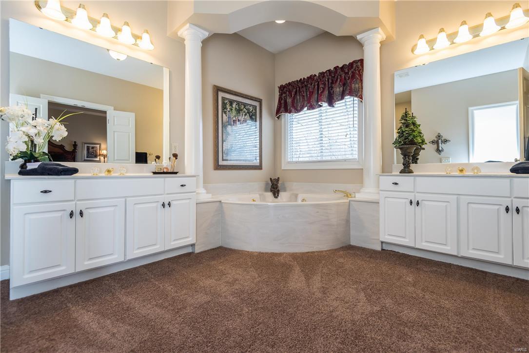 1505 Dietrich Ridge Drive Ballwin, MO 63021 - Photo 24 of 49 Gallery Image 24