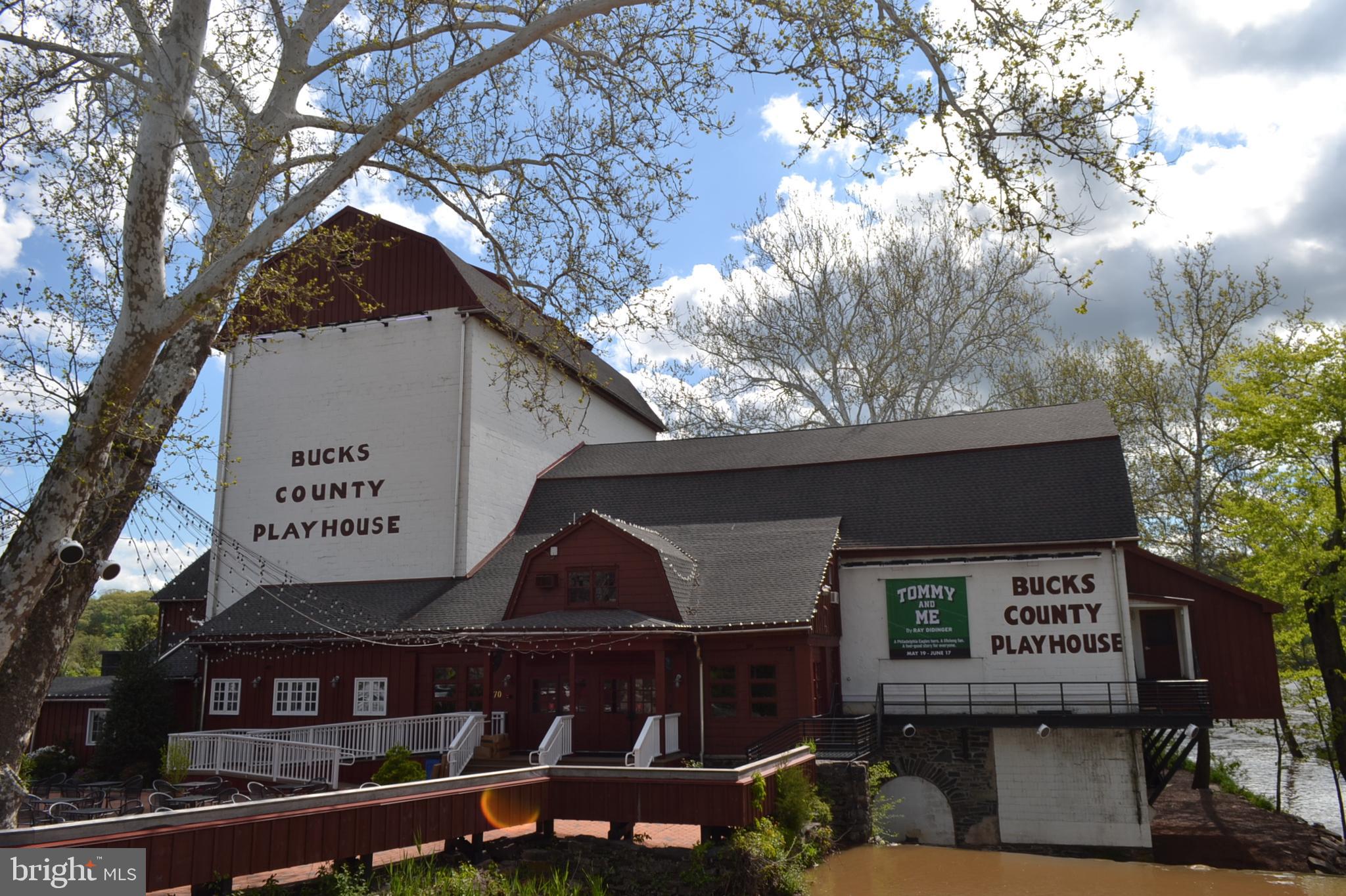44 South Main Street, Unit 2N New Hope, PA 18938 - Photo 18 of 23 a sign on the side of a building