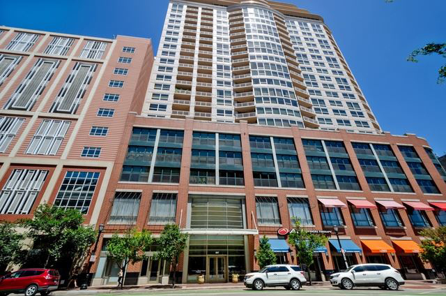 807 Davis Street, Unit 505 Evanston, IL 60201 - Photo 1 of 17 front view of a building