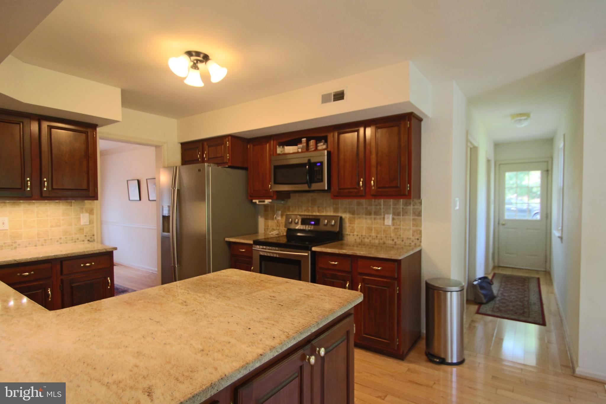 151 Ridgeview Drive Pottstown, PA 19465 - Photo 18 of 72 Granite counter tops