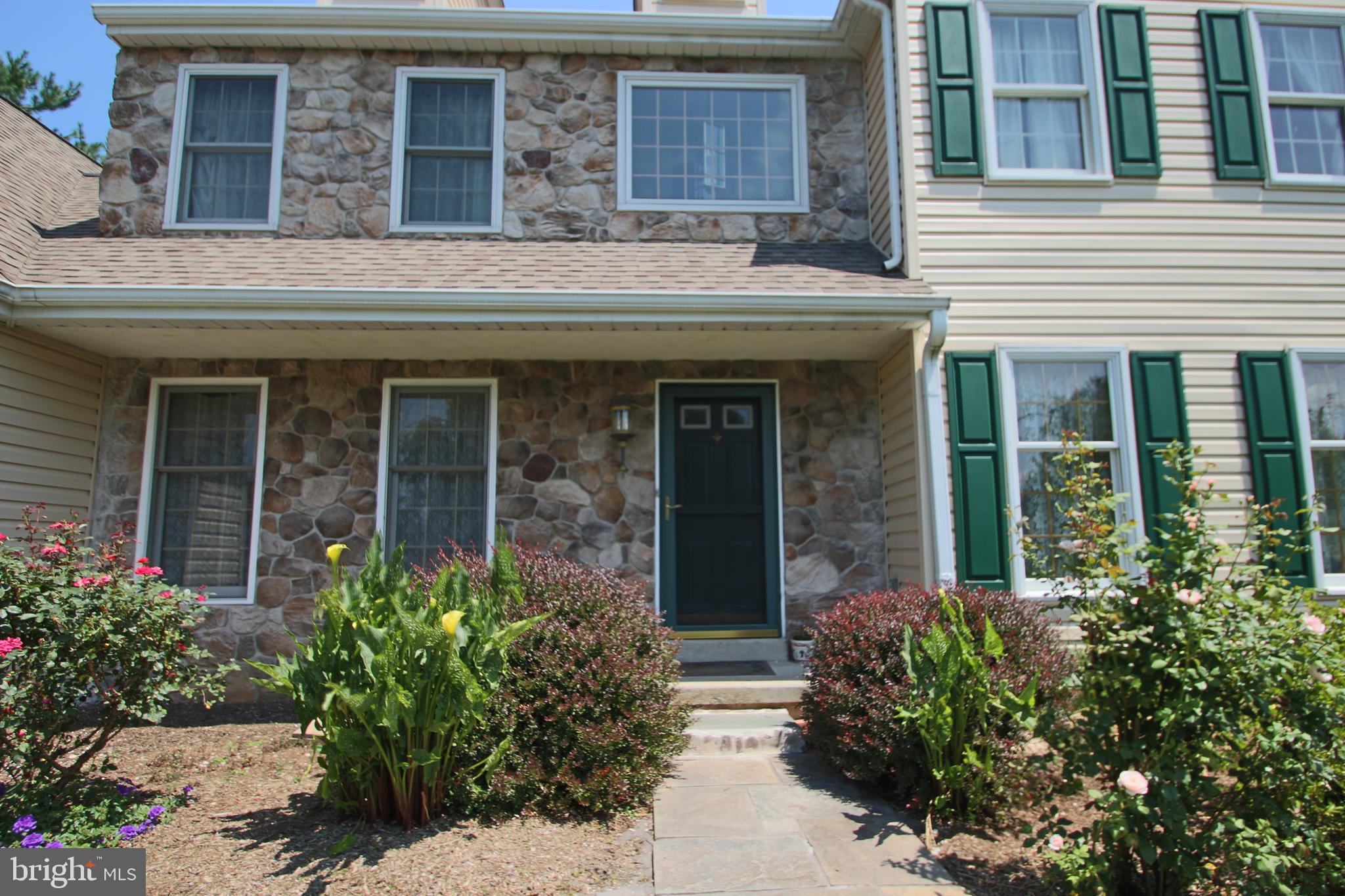 151 Ridgeview Drive Pottstown, PA 19465 - Photo 4 of 72 Gallery Image 4