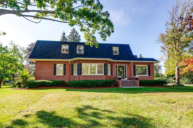 $749,900 | 16231 Port Clinton Road, Lincolnshire, IL 60069