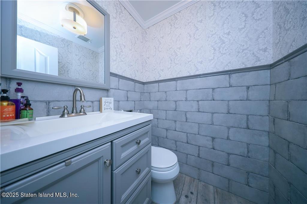 78 Darnell Lane Staten Island, NY 10309 - Photo 11 of 40 GetMedia (28)