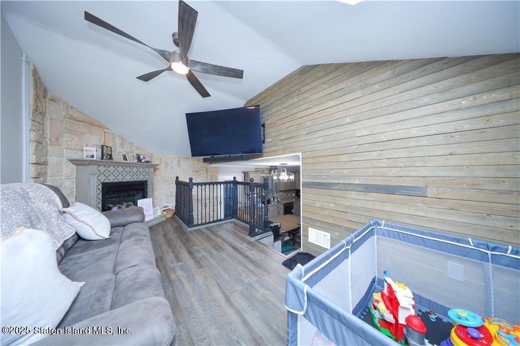 78 Darnell Lane Staten Island, NY 10309 - Photo 14 of 40 GetMedia (25)