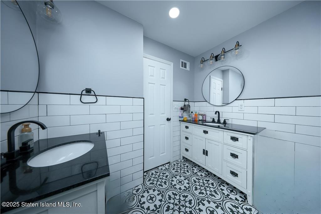 78 Darnell Lane Staten Island, NY 10309 - Photo 19 of 40 GetMedia (20)