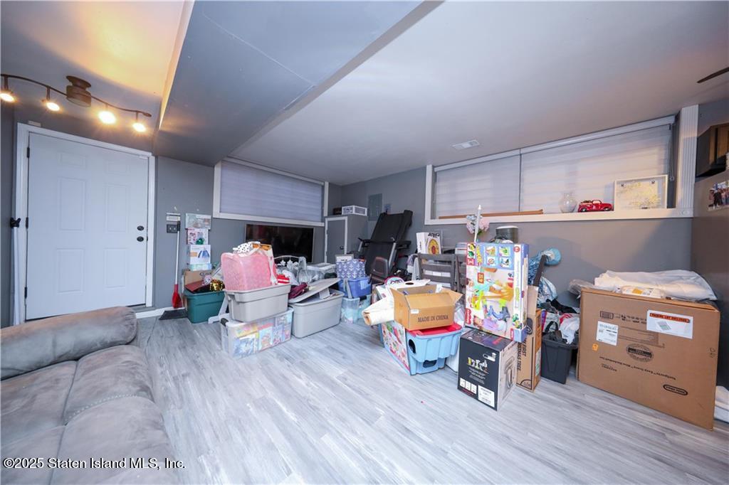 78 Darnell Lane Staten Island, NY 10309 - Photo 24 of 40 GetMedia (16)