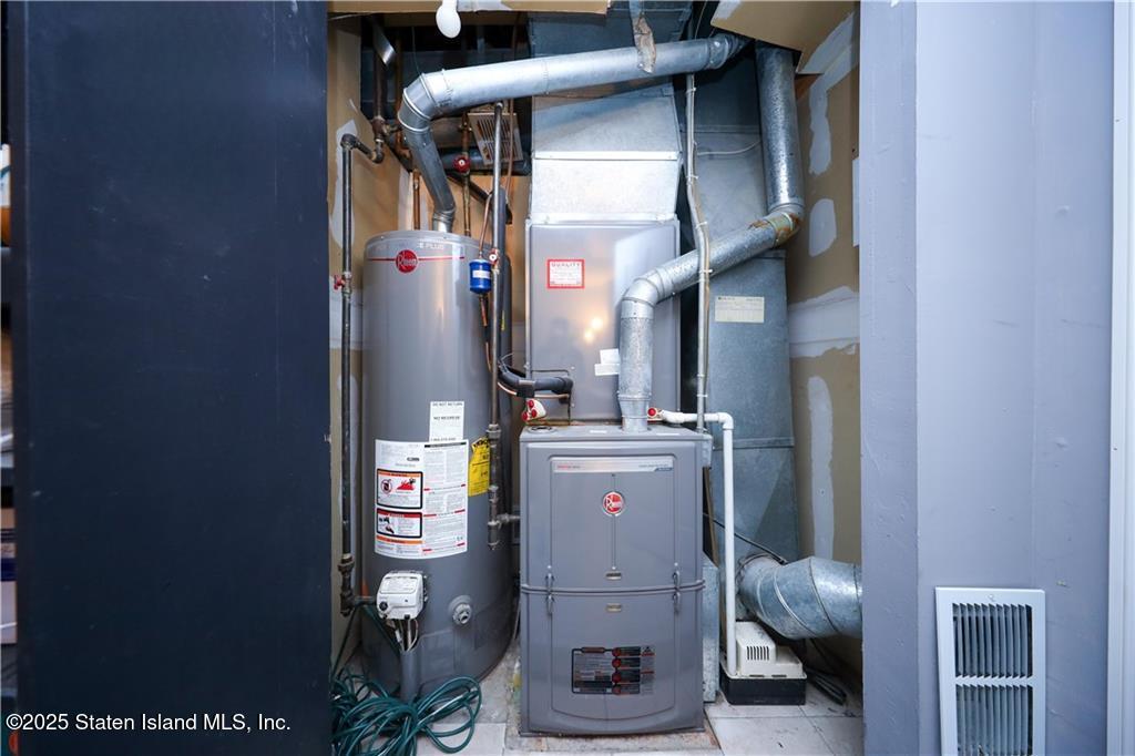 78 Darnell Lane Staten Island, NY 10309 - Photo 30 of 40 GetMedia (10)