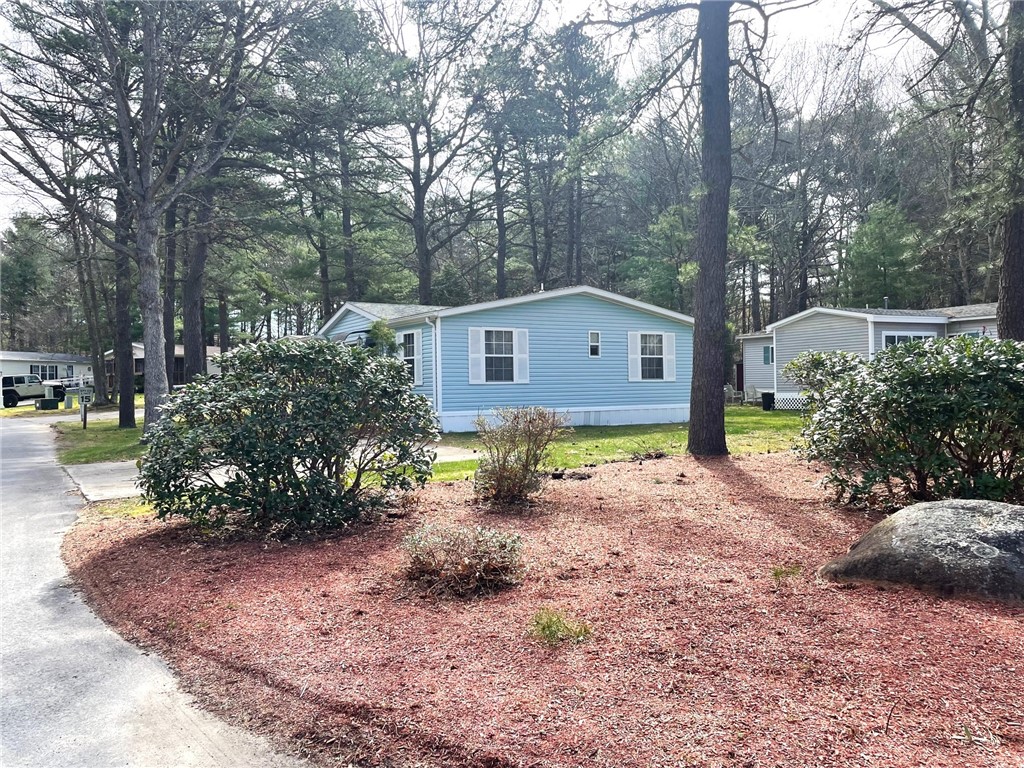 2 Sandra Circle Coventry, RI 02816 - Photo 4 of 31