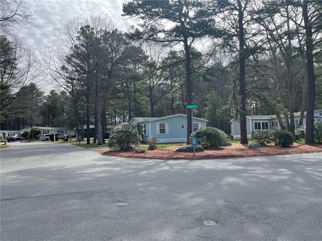 2 Sandra Circle Coventry, RI 02816 - Photo 5 of 31