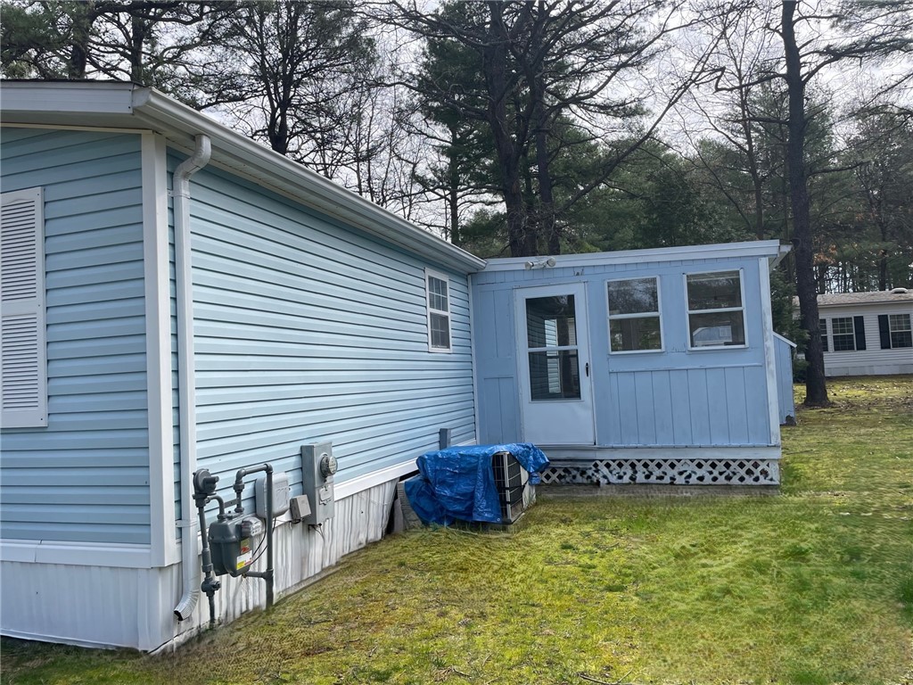 2 Sandra Circle Coventry, RI 02816 - Photo 6 of 31