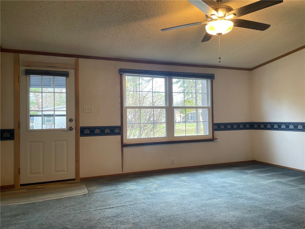 2 Sandra Circle Coventry, RI 02816 - Photo 7 of 31