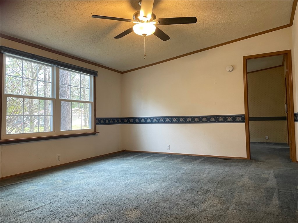 2 Sandra Circle Coventry, RI 02816 - Photo 8 of 31