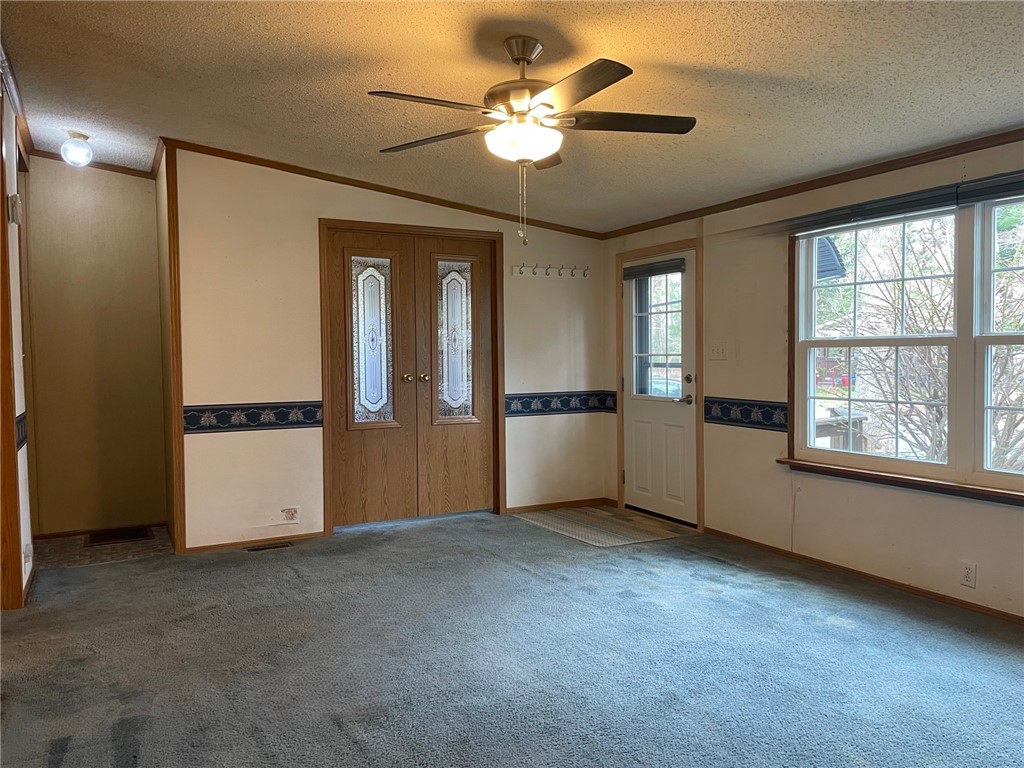 2 Sandra Circle Coventry, RI 02816 - Photo 9 of 31