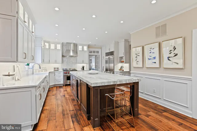 $1,960,000 | 1110 Round Pebble Lane, Reston, VA 20194
