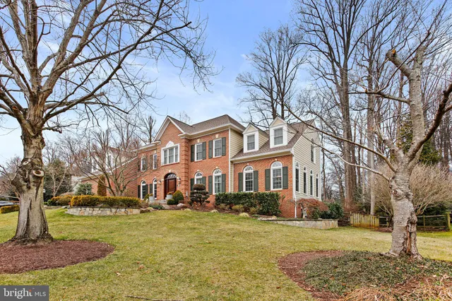$1,960,000 | 1110 Round Pebble Lane, Reston, VA 20194