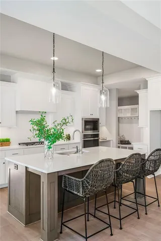 $743,235 | 24625 West 126th Terrace, Olathe, KS 66061