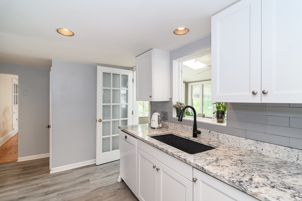 288 Bacon Street Natick, MA 01760 - Photo 7 of 39