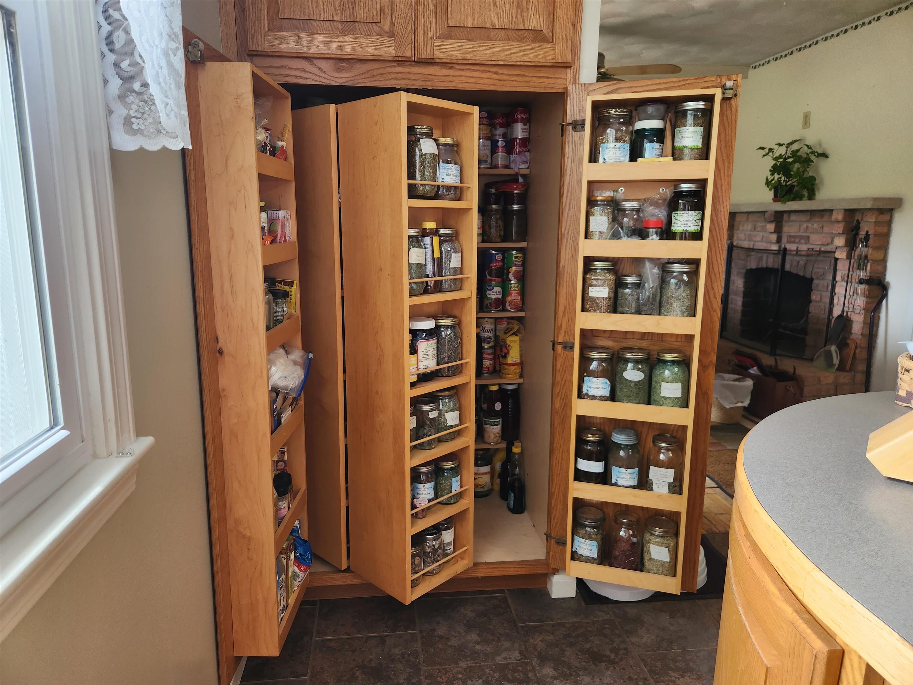 2011 Flanders Road Charlotte, MI 48813 - Photo 19 of 90