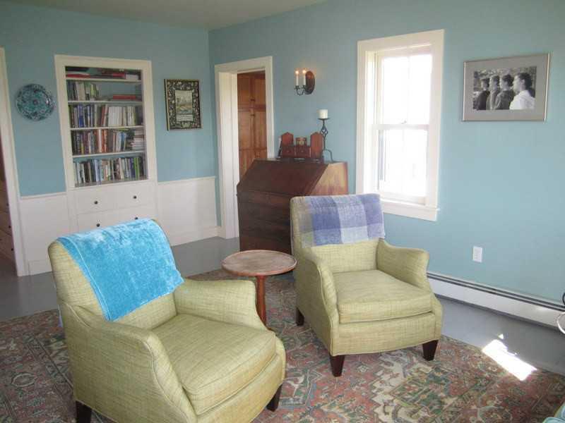 836 River Road Brunswick, ME 04011 - Photo 18 of 35 Living Room.