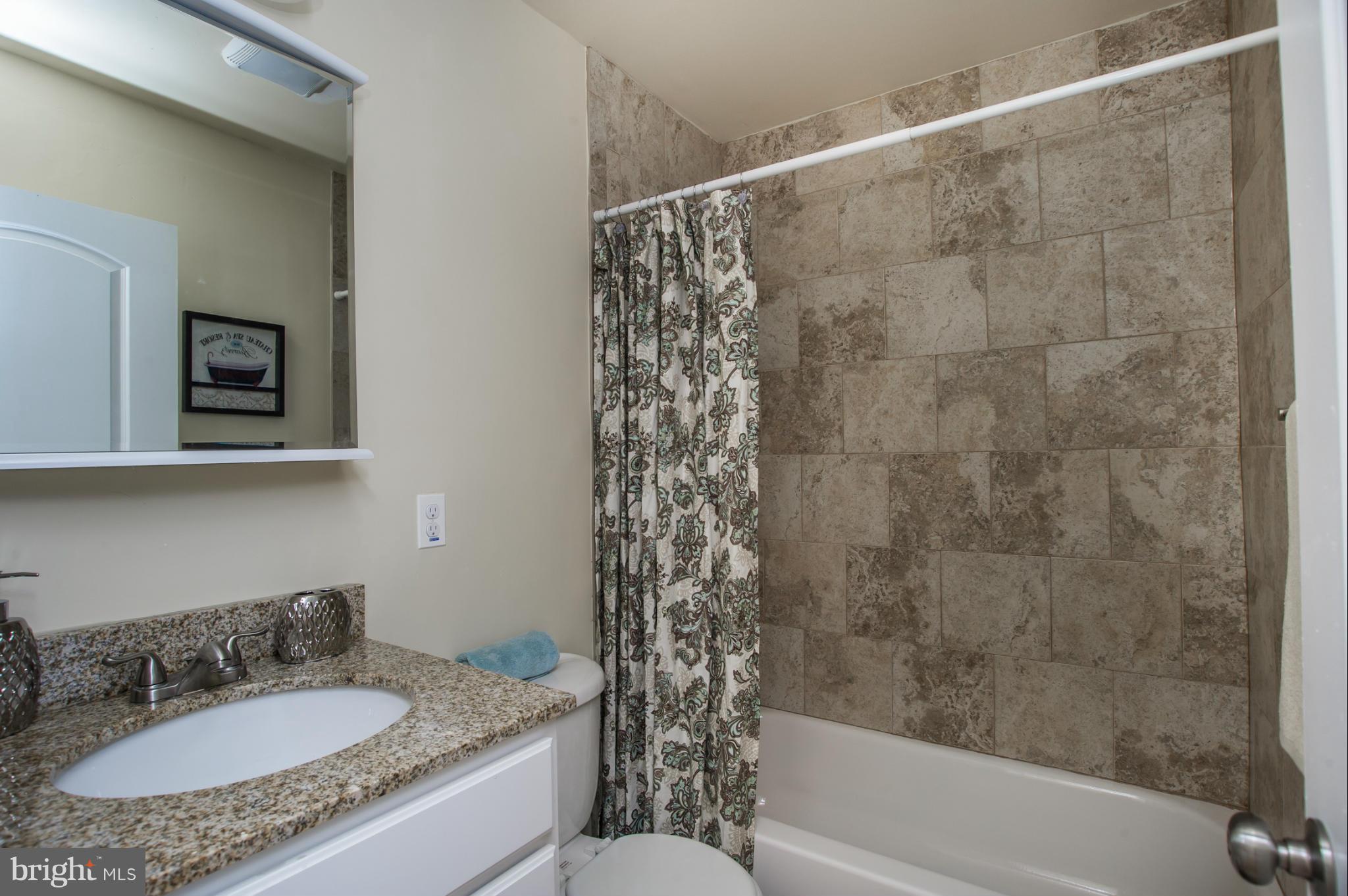 6719 Brompton Road Baltimore, MD 21207 - Photo 12 of 30 Bath