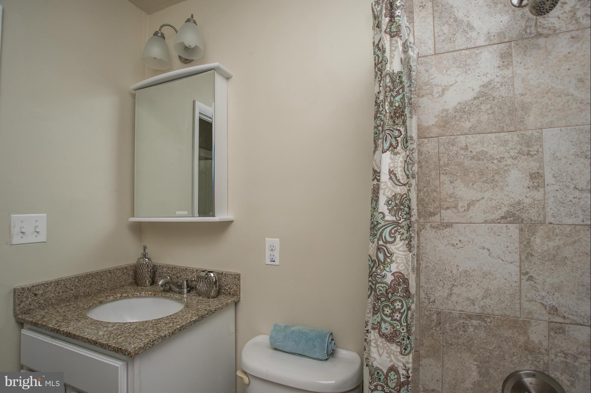 6719 Brompton Road Baltimore, MD 21207 - Photo 13 of 30 Bath