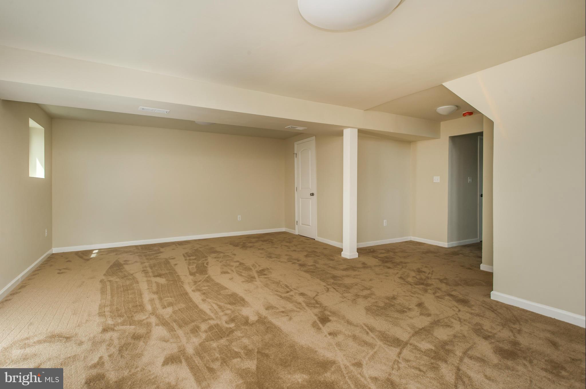 6719 Brompton Road Baltimore, MD 21207 - Photo 19 of 30 Family Room