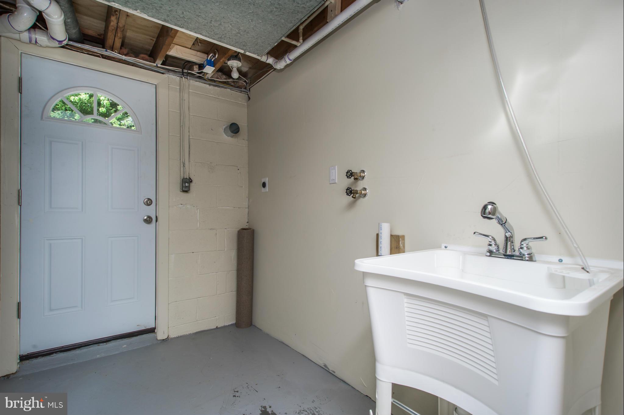 6719 Brompton Road Baltimore, MD 21207 - Photo 25 of 30 Interior (General)