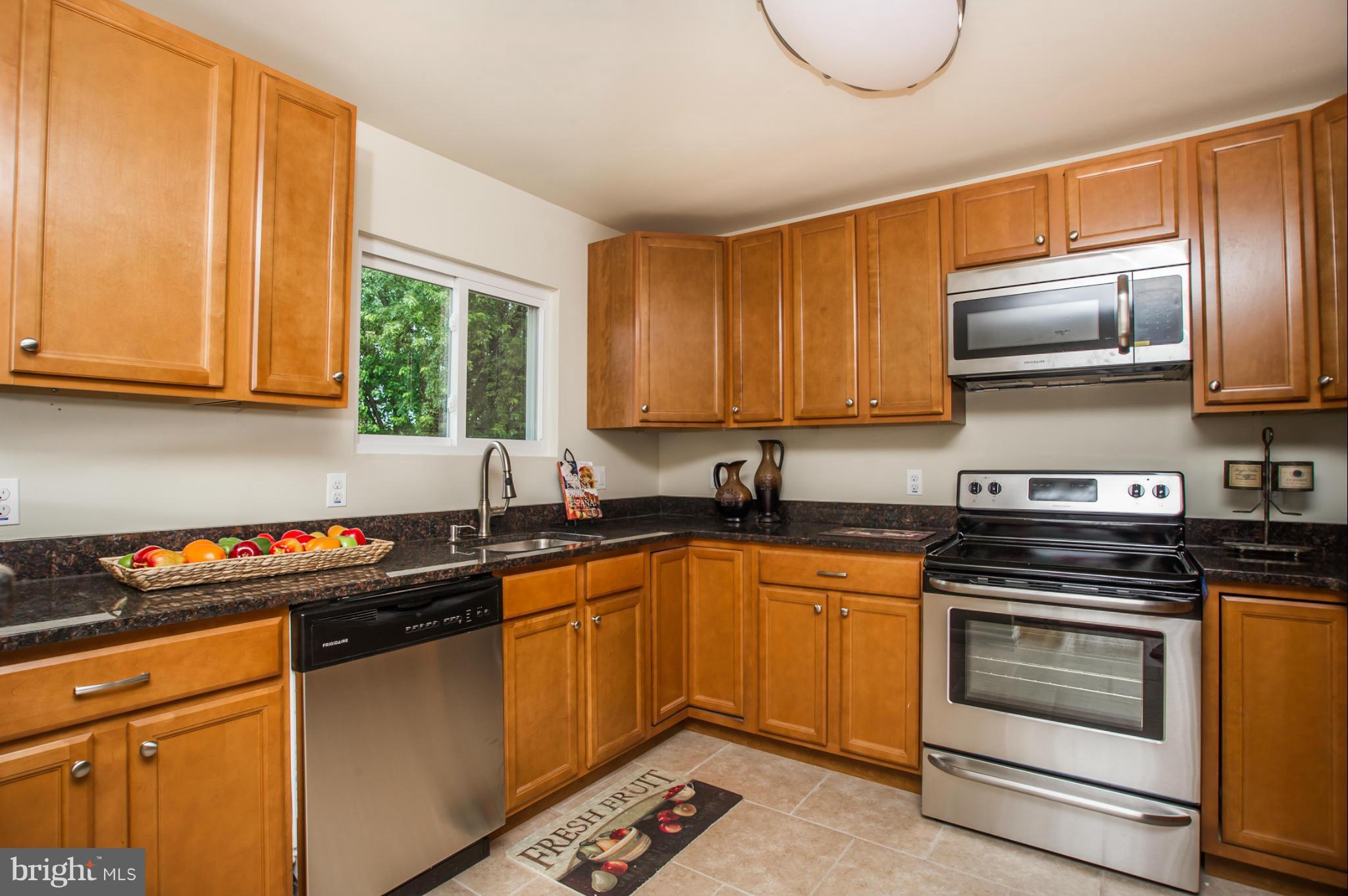 6719 Brompton Road Baltimore, MD 21207 - Photo 9 of 30 Kitchen