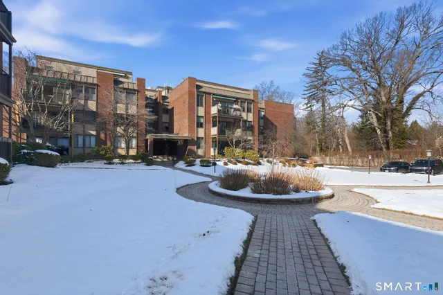 $349,900 | 799 Prospect Avenue, Unit A5, West Hartford, CT 06105