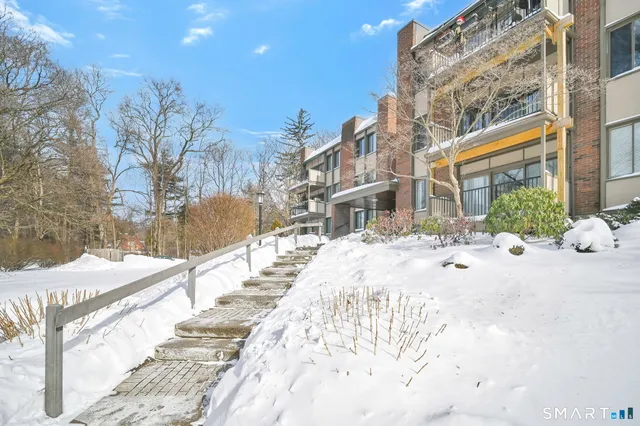 $349,900 | 799 Prospect Avenue, Unit A5, West Hartford, CT 06105