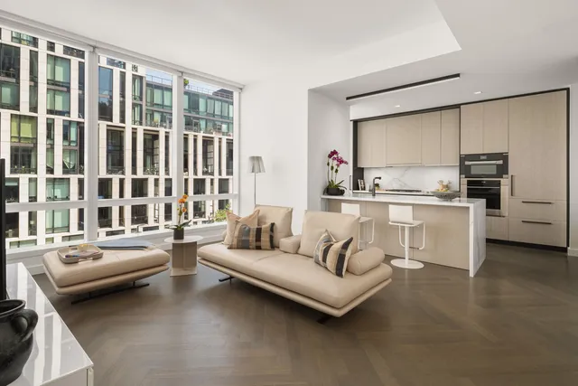$2,845,000 | 111 Murray Street, Unit 10A | TriBeCa