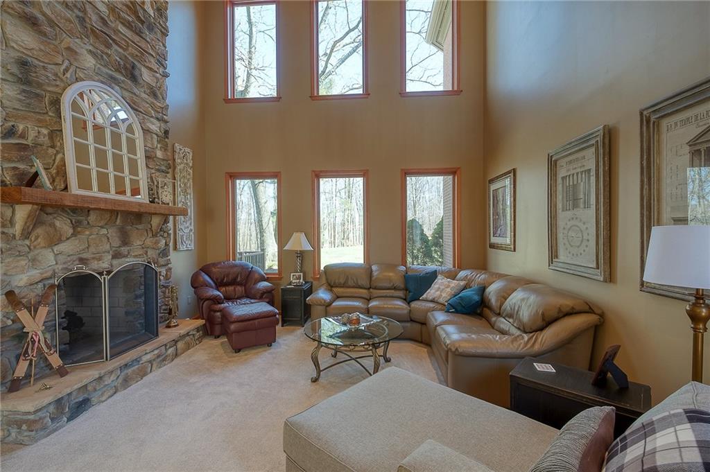358 West Starz Road Gibsonia, PA 15044 - Photo 5 of 25 Gallery Image 5
