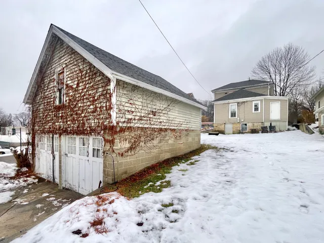 $205,000 | 320 West 7th Street, Red Wing, MN 55066