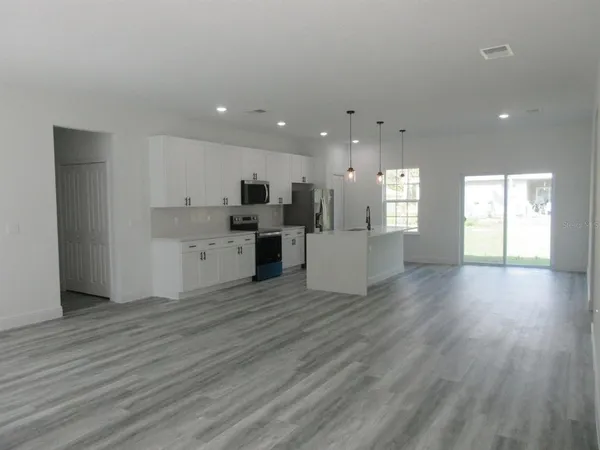 $1,900 | 6765 Southwest 152nd Lane Road, Ocala, FL 34473