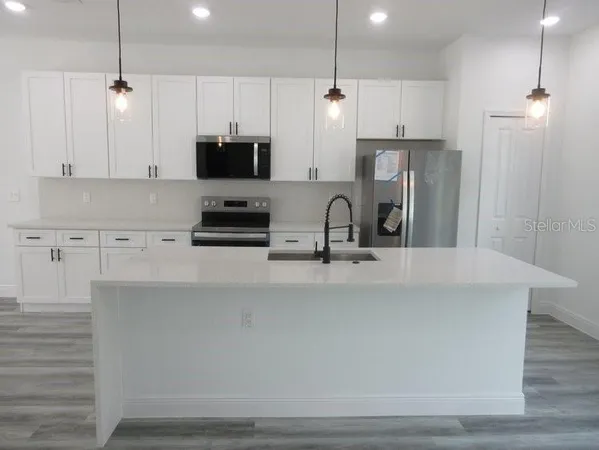 $1,900 | 6765 Southwest 152nd Lane Road, Ocala, FL 34473