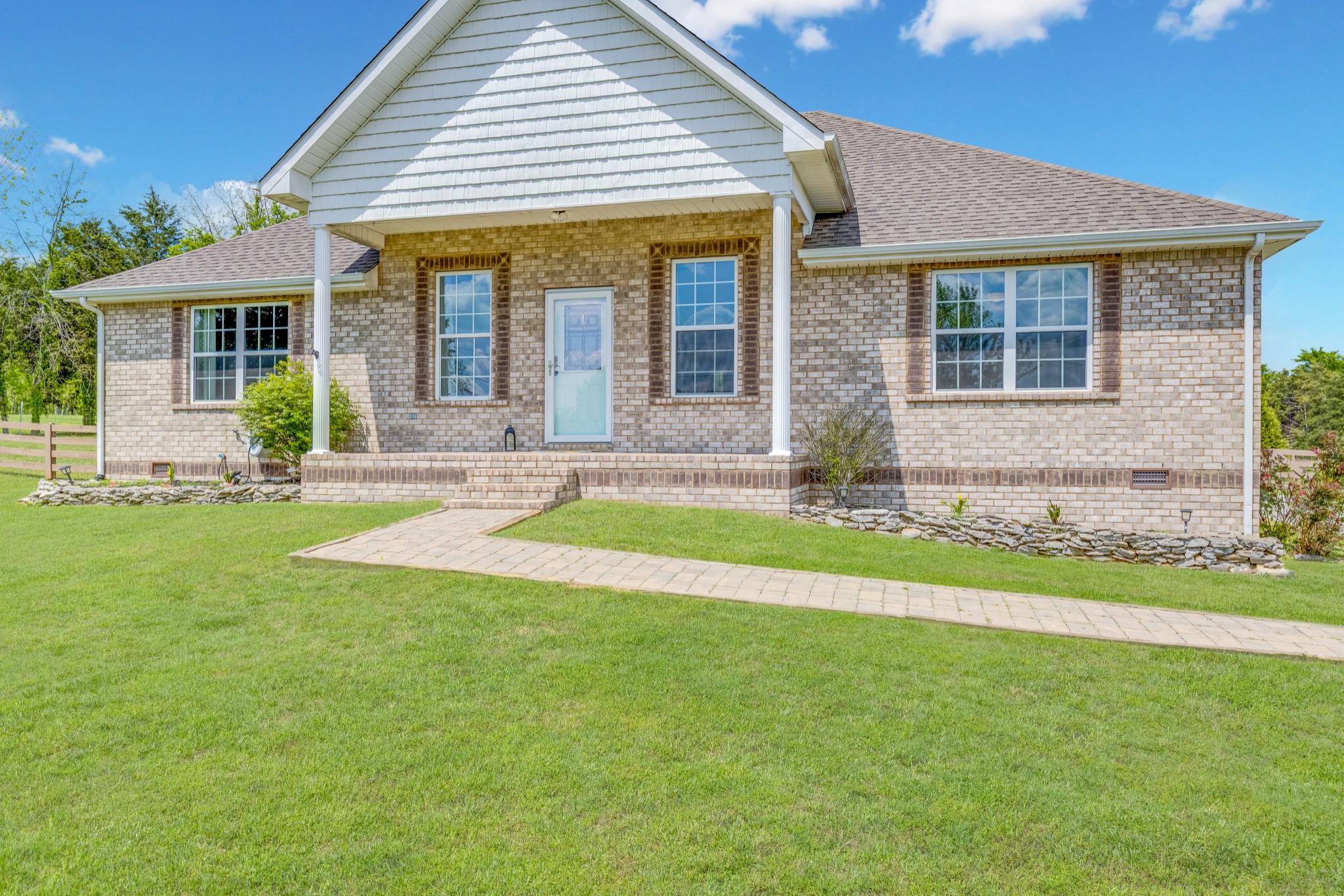 10410 Canoe Branch Road Castalian Springs, TN 37031 - Photo 4 of 59 Gallery Image 4