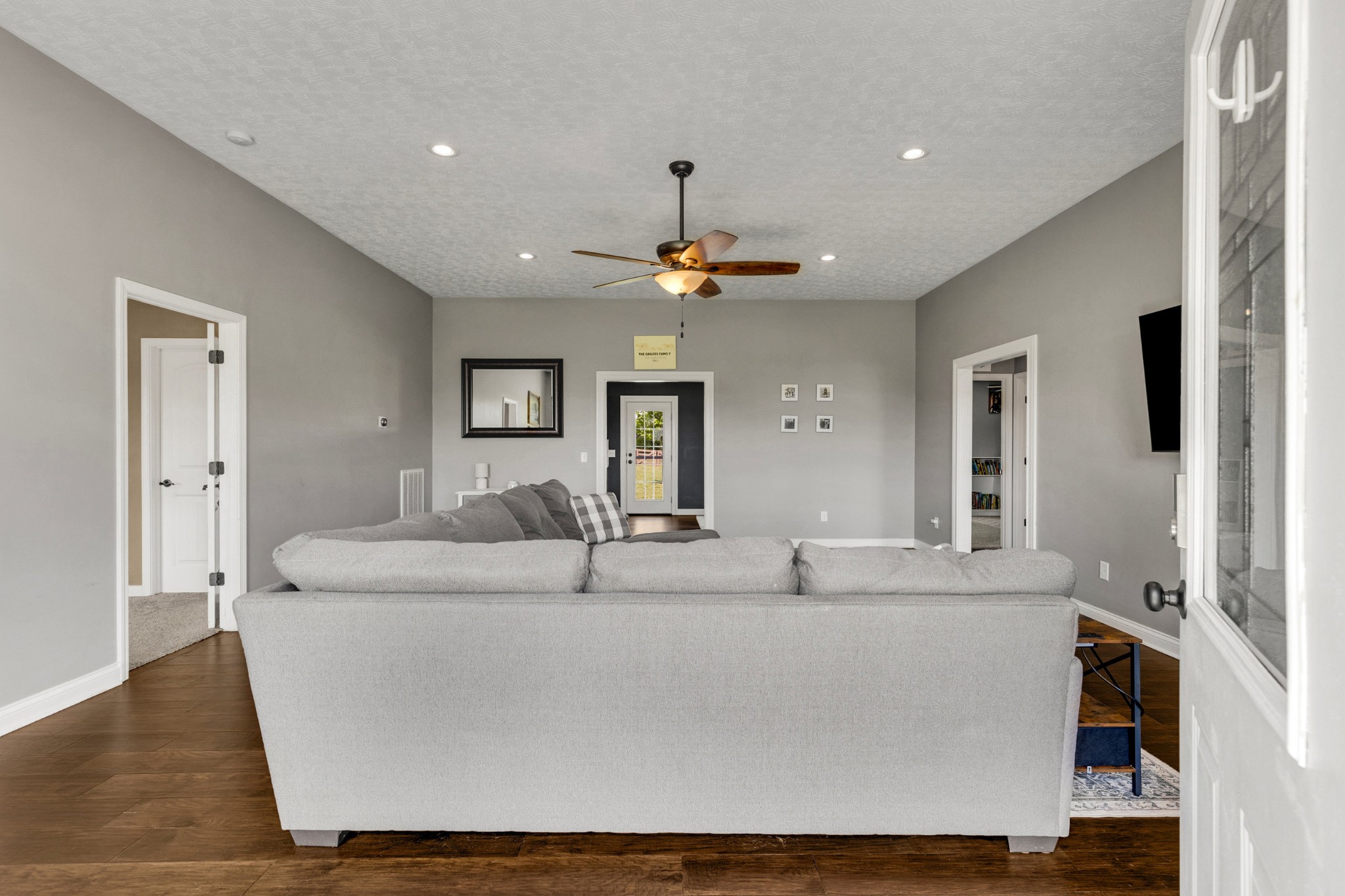 10410 Canoe Branch Road Castalian Springs, TN 37031 - Photo 6 of 59 Gallery Image 6