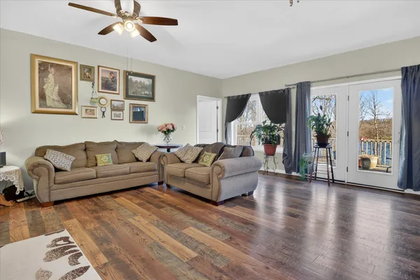 $625,000 | 23536 Forest Shores Drive, Cassopolis, MI 49031