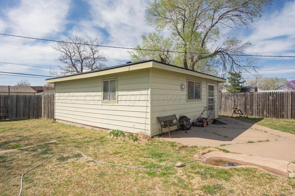 4102 Crockett Street Amarillo, TX 79110 - Photo 19 of 22 backyard 3