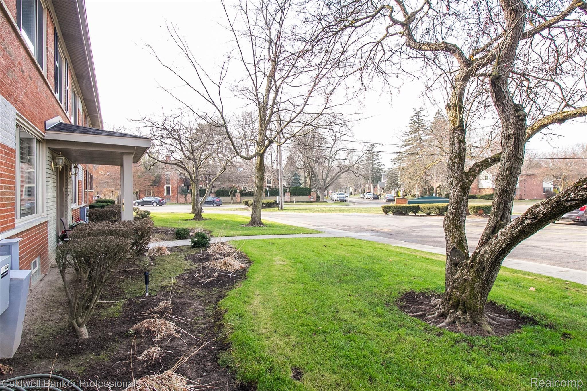 850 Adams Road, Unit 8 Birmingham, MI 48009 - Photo 23 of 24 40.jpg