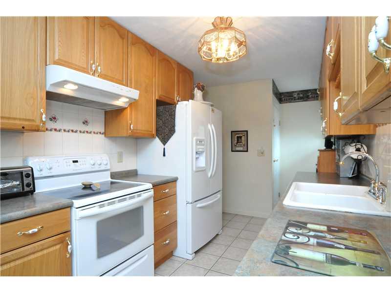 2700 Dutch Ridge Road Beaver, PA 15009 - Photo 10 of 25 Kitchen.