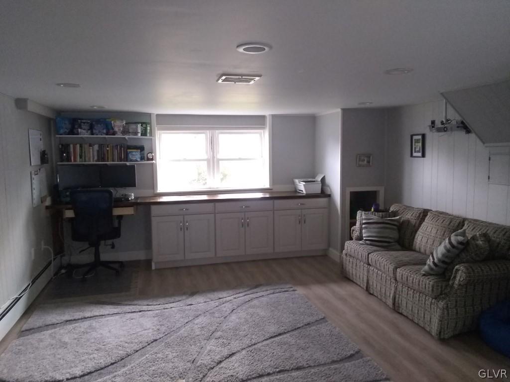 3019 Shakespeare Road Bethlehem, PA 18017 - Photo 10 of 21 Family room