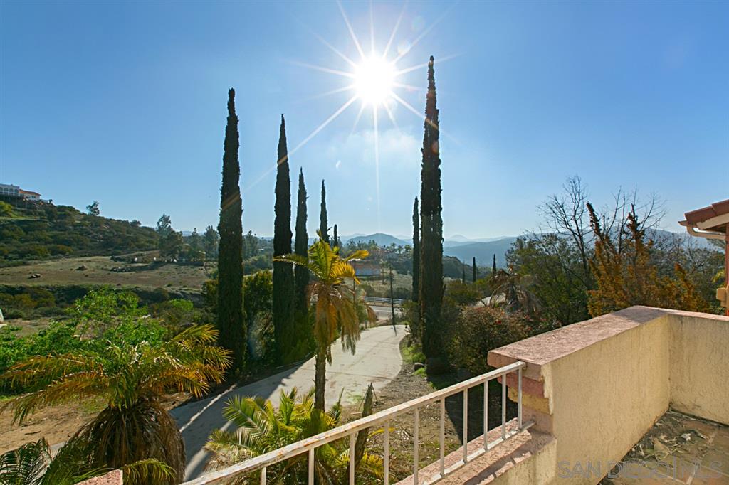 15428 Broad Oaks Road El Cajon, CA 92021 - Photo 7 of 10 Gallery Image 7