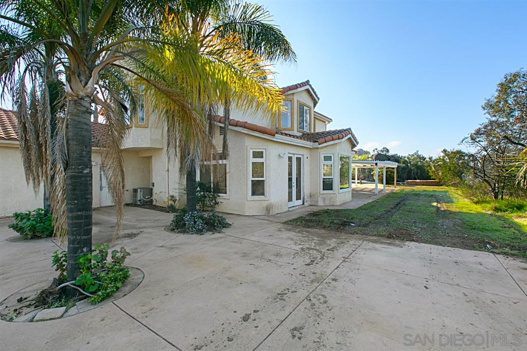 15428 Broad Oaks Road El Cajon, CA 92021 - Photo 9 of 10 Gallery Image 9