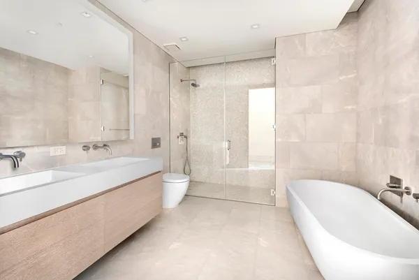 $15,500 | 49 Chambers Street, Unit 8A | TriBeCa