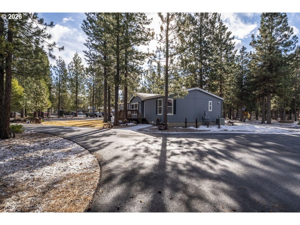 17575 Sutter Street La Pine, OR 97739 - Photo 2 of 38