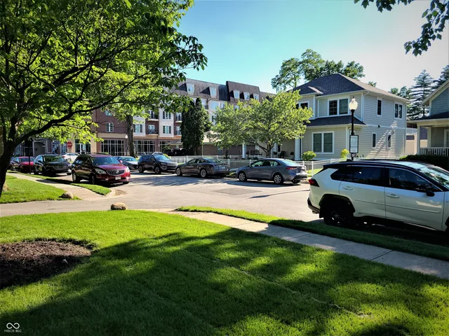 $3,900 | 131 1st Avenue Northwest, Carmel, IN 46032